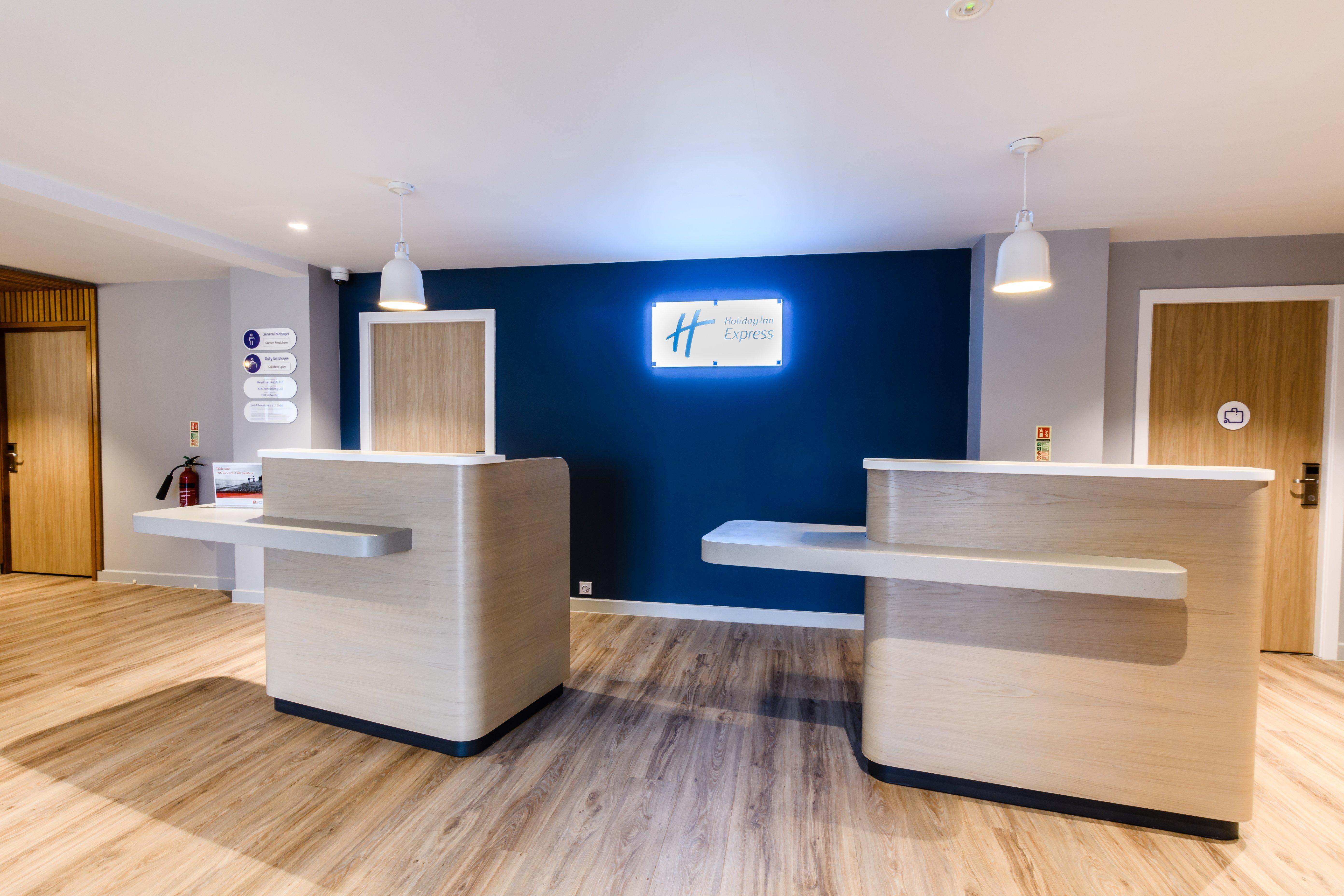 Holiday Inn Express - Wigan By Ihg Extérieur photo