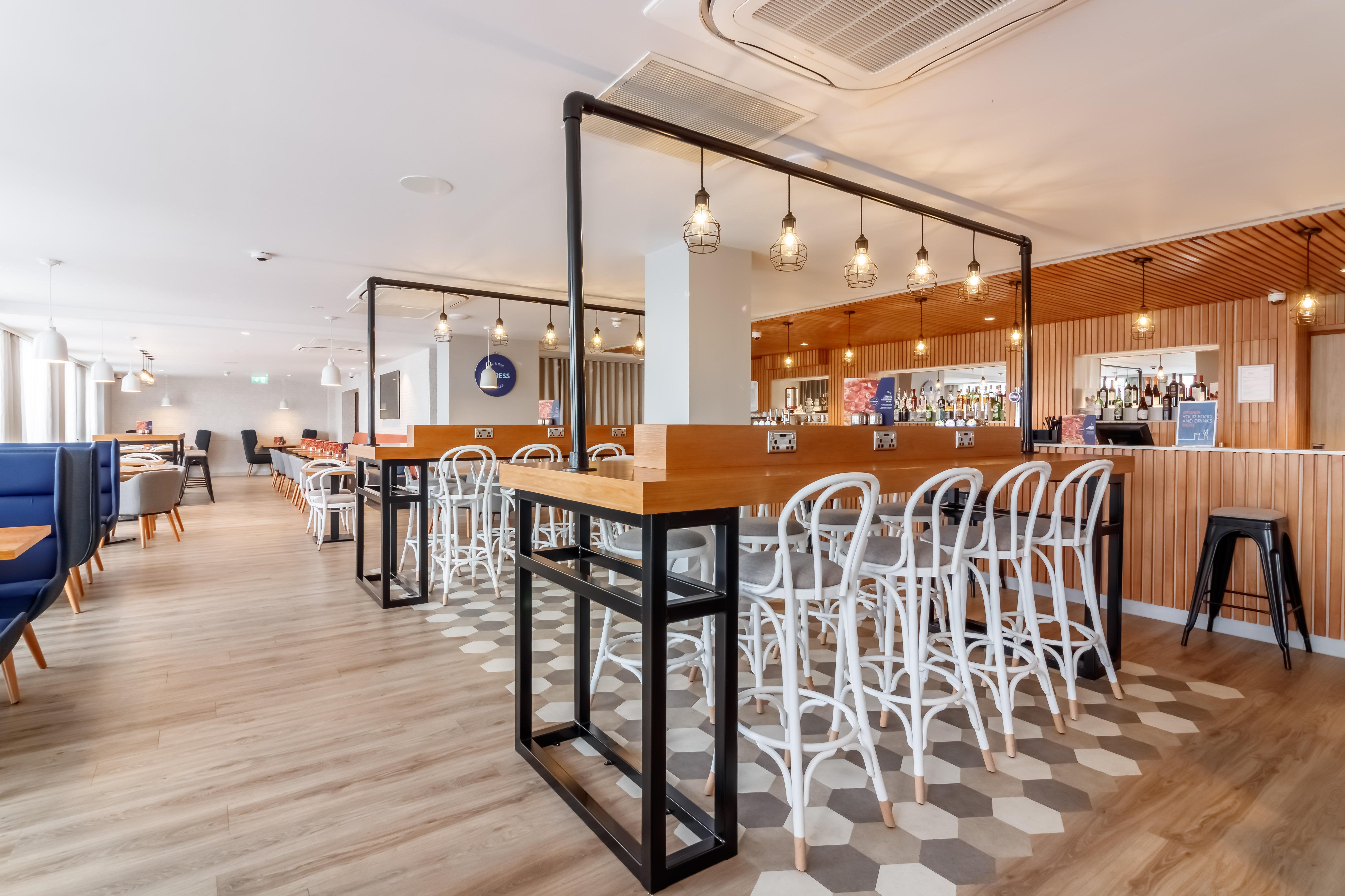 Holiday Inn Express - Wigan By Ihg Extérieur photo