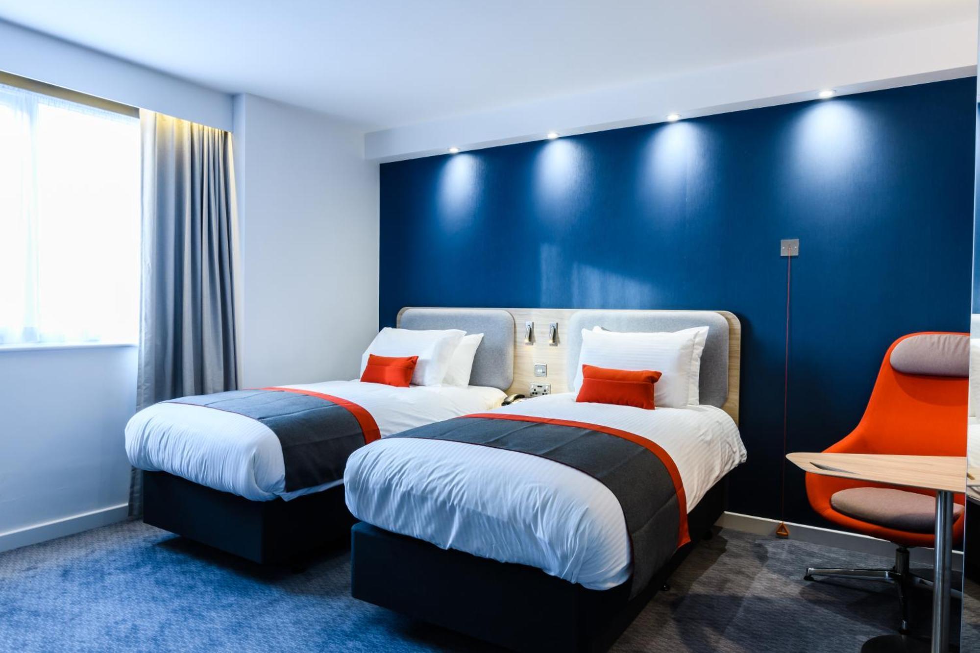 Holiday Inn Express - Wigan By Ihg Extérieur photo
